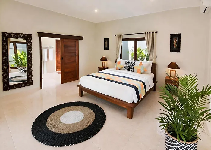 Villa Amaluna Iii 2br Private Pool Near Center Seminyak